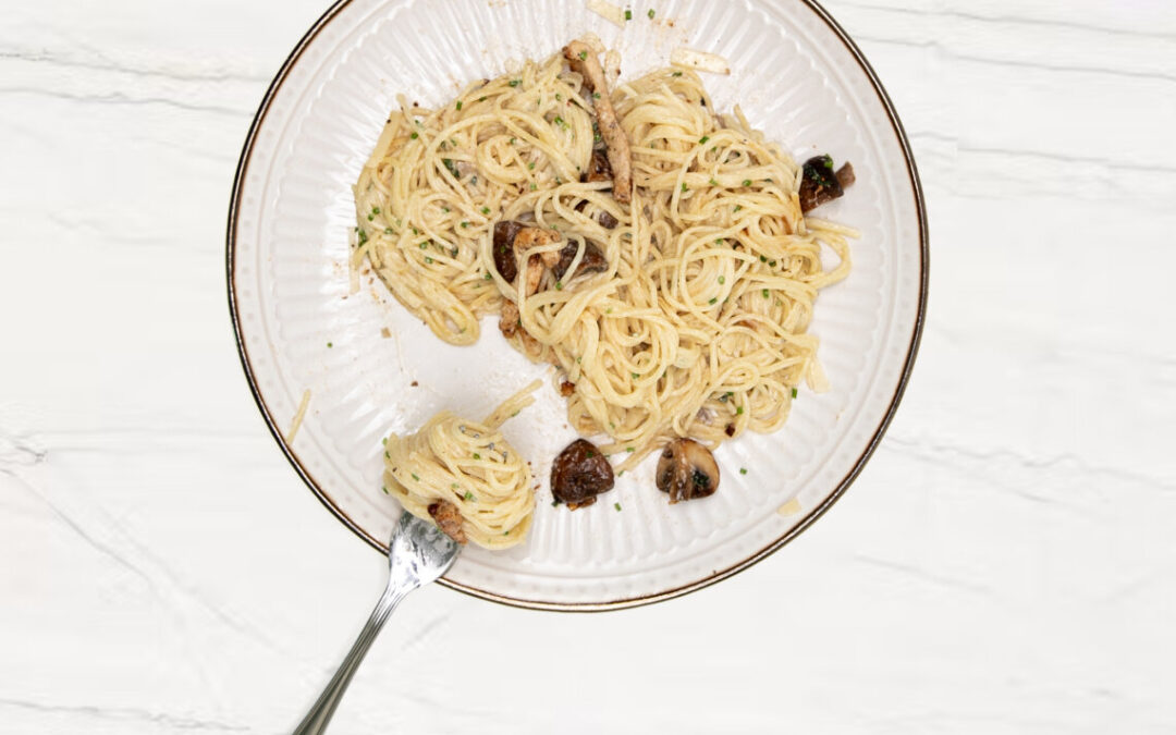 Capellini con pollo e funghi