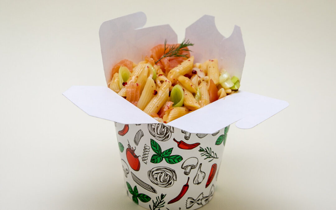 PASTA MET GEROOKTE ZALM EN PREI