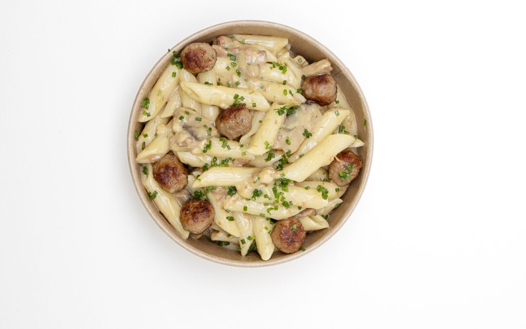 Penne met gehaktballetjes à la forestière