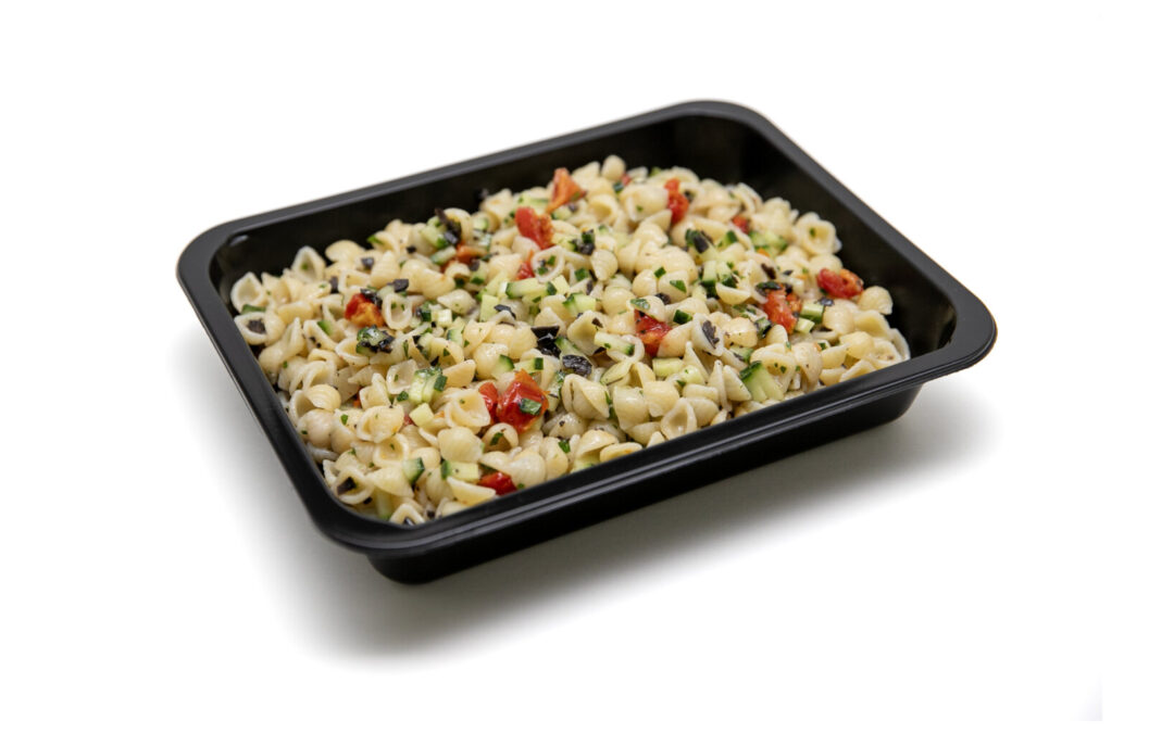 Salade d&rsquo;été de conchigliette – tray
