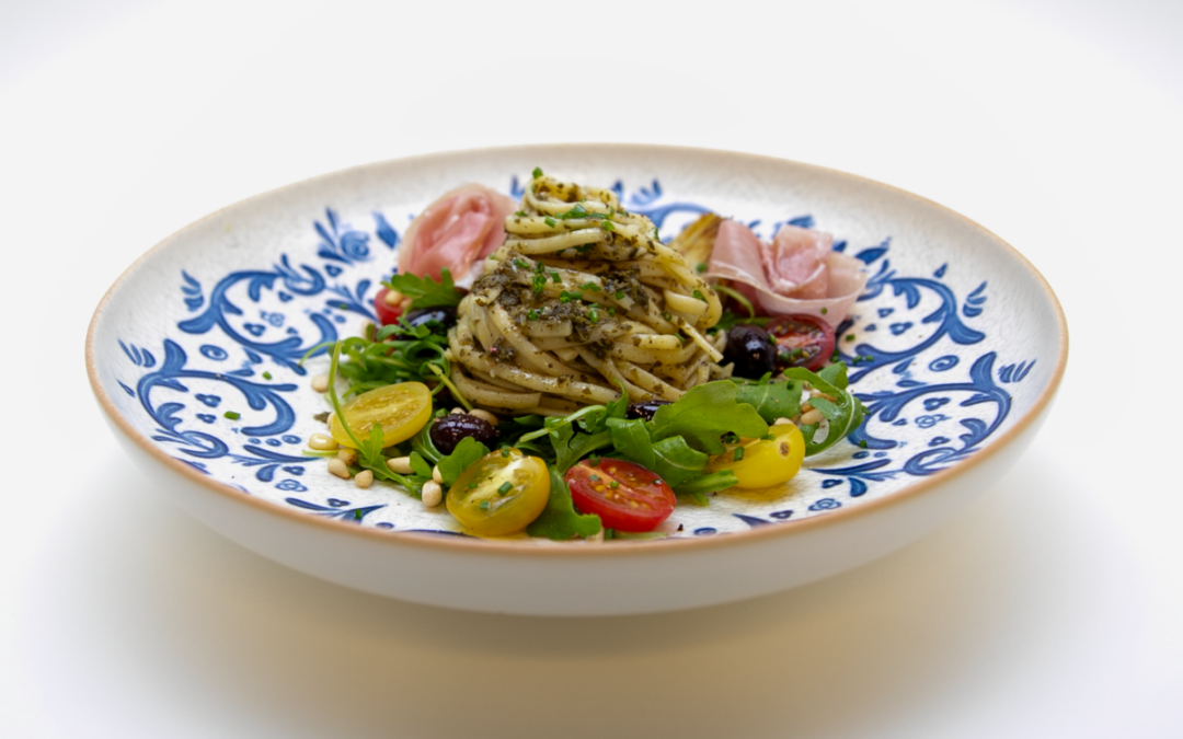 Linguine all pesto e prosciutto
